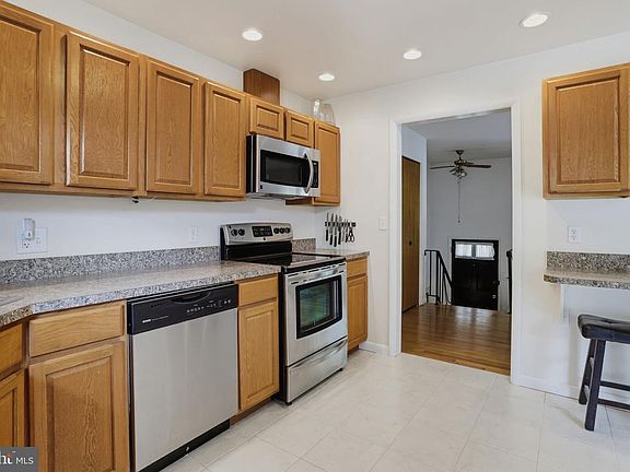 5th image of 3671 Brookwood Dr