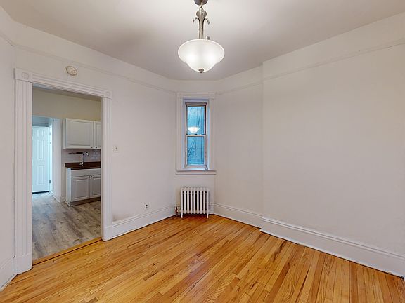 5th image of 424 E 85th St APT 5C