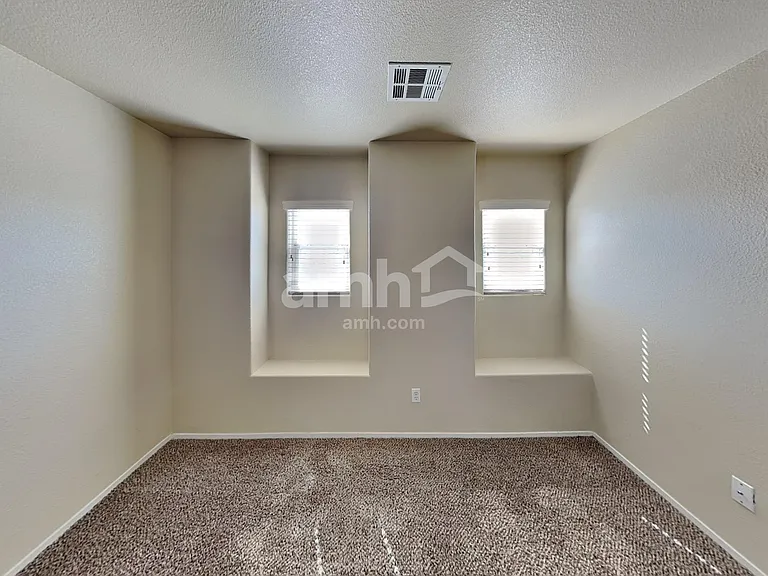 8802 Salvestrin Point Ave — Photo 17