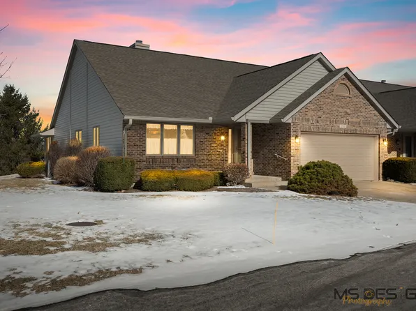 1755 Brock Cir, Sycamore, IL 60178