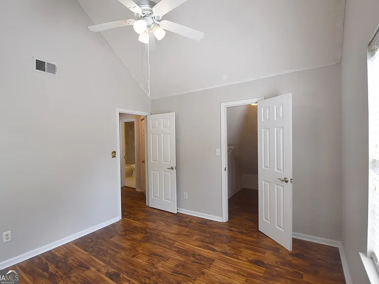 115 S Fairfield Dr — Photo 32