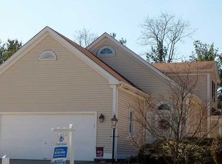 1038 Harvest Ct, Coraopolis, PA