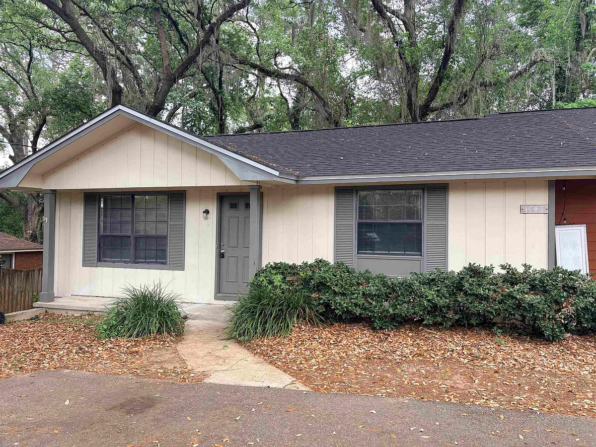 Building Photo - 1543 Coombs Dr #2