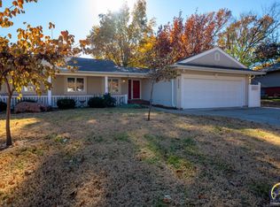 5025 SW Cedar Crest Rd, Topeka, KS 66606