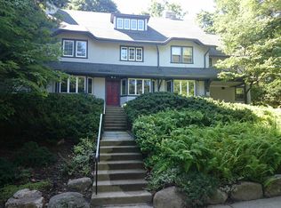282 Buckminster Rd, Brookline, MA 02445