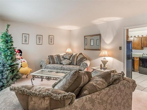 4th image of 3402 Olympic Ave