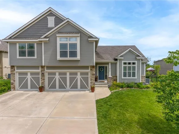 5705 N Kirkwood Ave, Kansas City, MO 64151