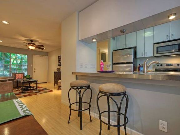 Breakfast bar