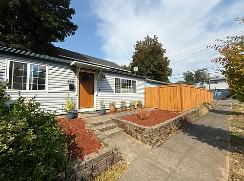 4501 SE 36th Ave Photo 1