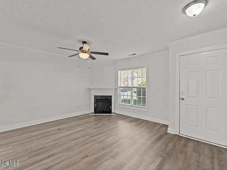 1300 Thomas Langston Rd #6 — Photo 7