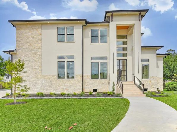 16219 Wimbledon Champions Dr, Spring, TX 77379