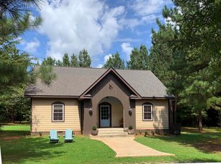 910 Melvin Hill Rd, Columbus, NC 28722