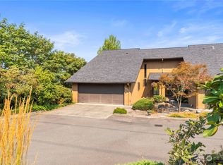 1633 Eagle Ridge Dr S #A1, Renton, WA 98055