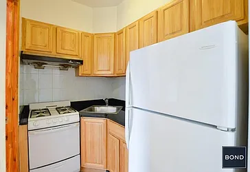 Rented by Bond New York