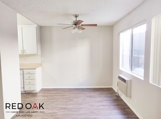 10250 Commerce Ave #220, Tujunga, CA 91042