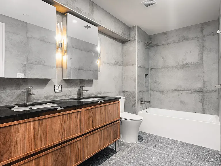 41-01 24th St #Townhouse 1 — Photo 12