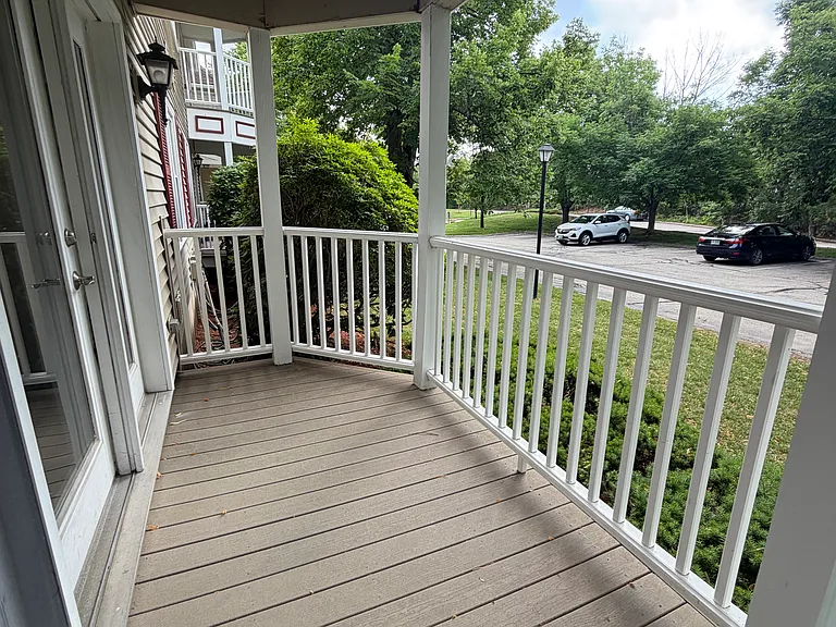 690 S Porter St #19 — Photo 4