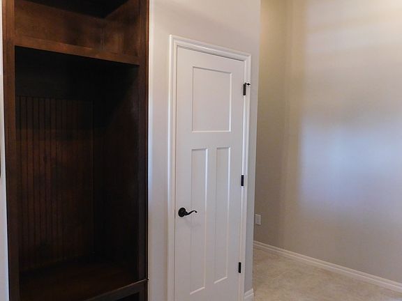 3rd image of 8101 NW 160th Ter