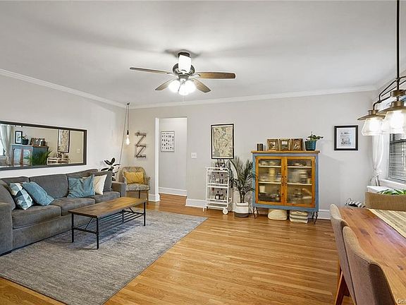 5th image of 604 Tompkins Ave APT C14