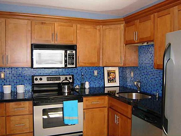 3rd image of 7300 Wayne Ave APT 507