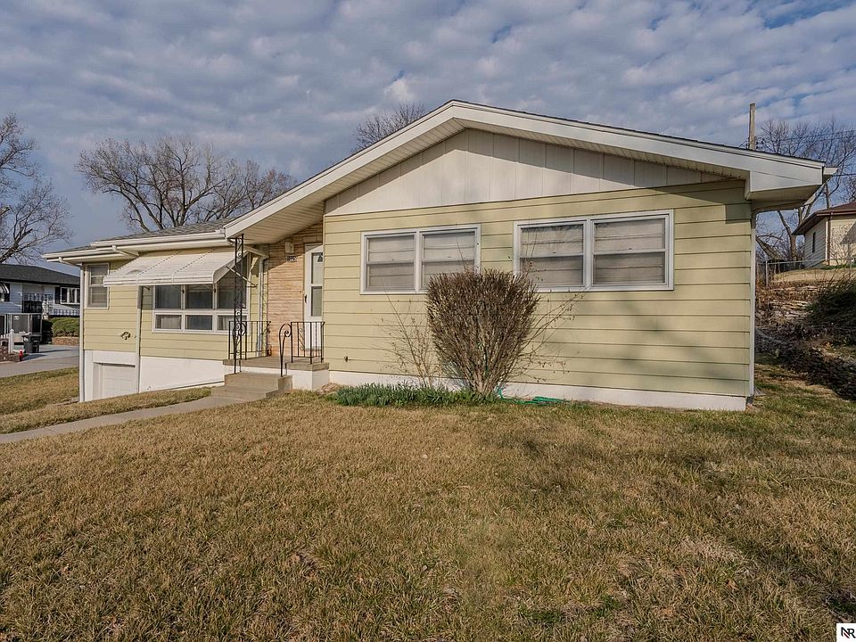 1st image of 5025 N 59th St