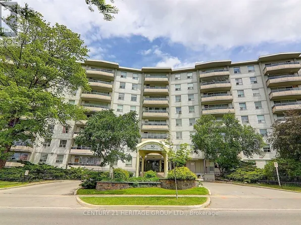 80 Grandravine Dr #411, Toronto, ON M3J 1B2