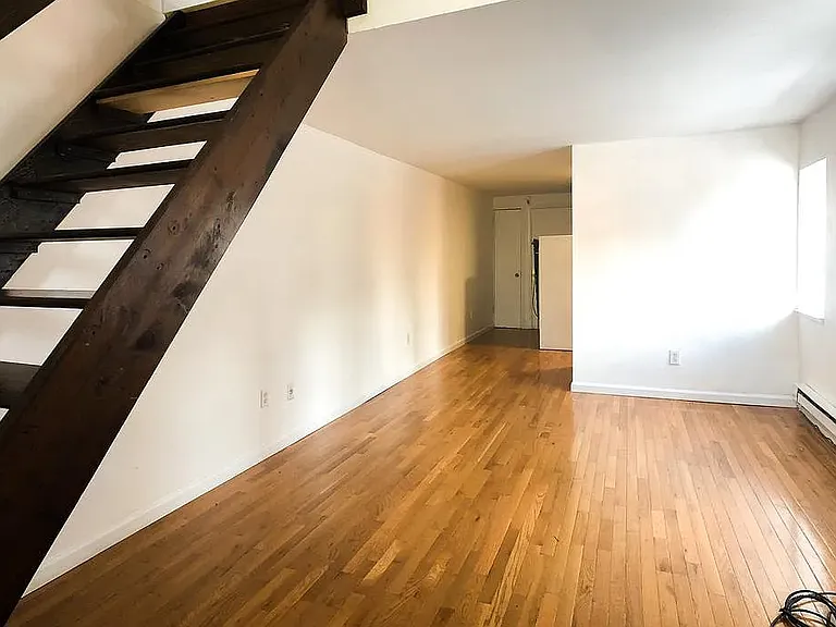 2015 Walnut St #307 — Photo 4