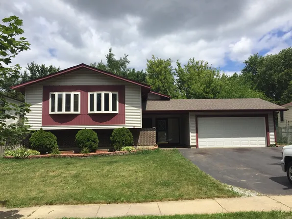 324 Falcon Ridge Way, Bolingbrook, IL 60440