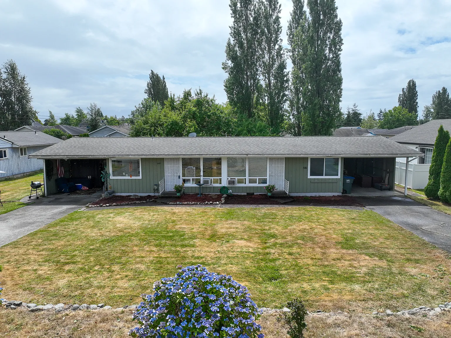 2 bed, 1000 sqft, $1,850 — Photo 1