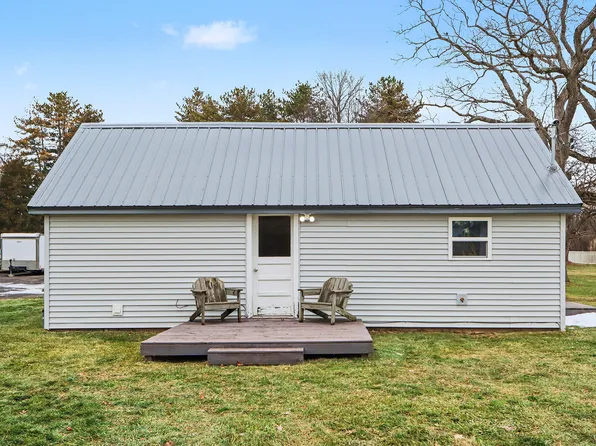 2919 McKinley St, Kalamazoo, MI 49004