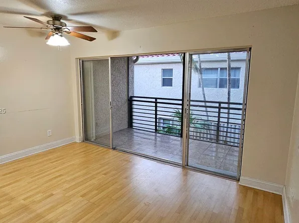 5352 NE 6th Ave #G9, Oakland Park, FL 33334