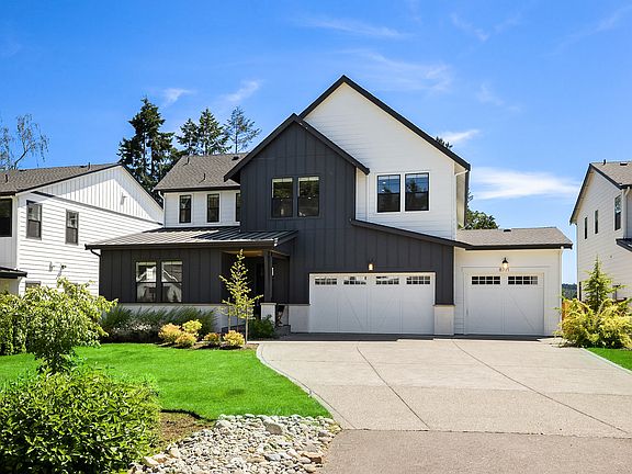 3rd image of 8771 NE Winslow Grove Ct