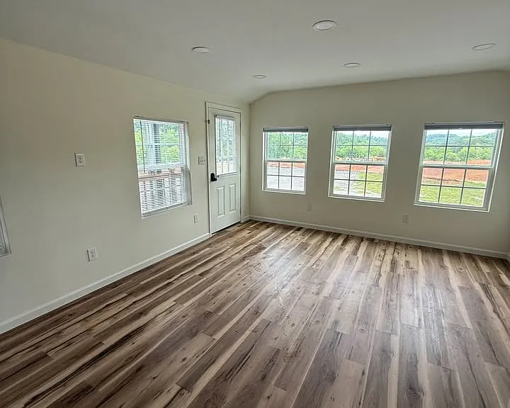 8922 Pickens Gap Rd — Photo 2