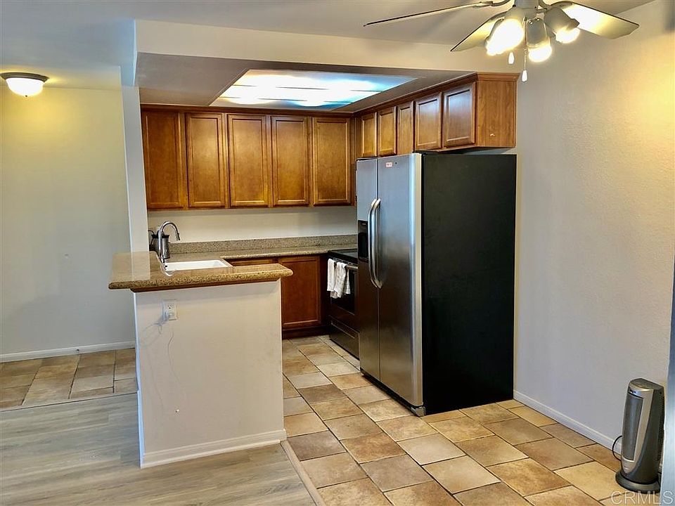 1st image of 432 Edgehill Ln Unit 61