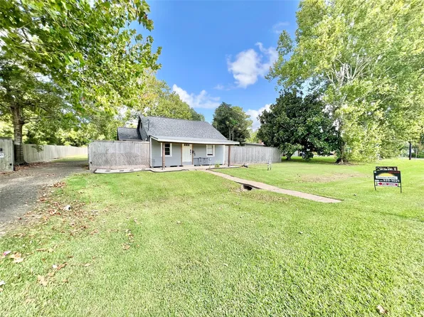 4410 Jackson St, Santa Fe, TX 77517