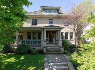 214 Pennsylvania Blvd, Mt Lebanon, PA 15228
