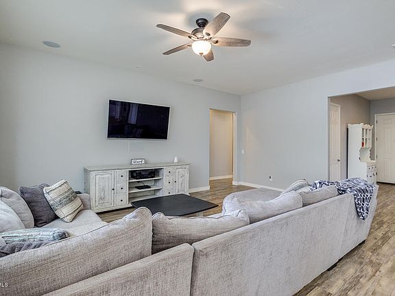 4th image of 18959 E Carriage Way