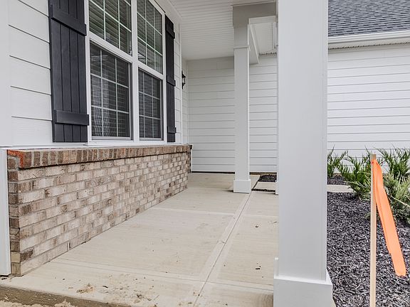 5th image of 6152 Bishop Blvd