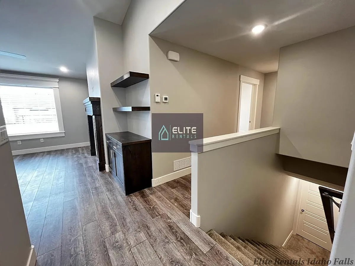 3 bedroom HOME for rent Westside of Idaho Falls — Photo 2