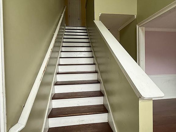 5th image of 965 Trotters Farm Rd