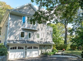 25 Weston Hill Rd, Riverside, CT 06878