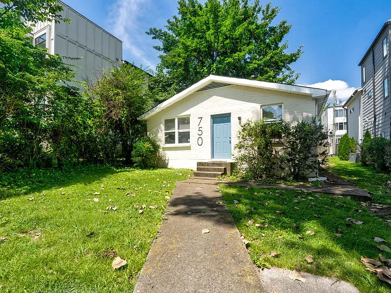 750 Alloway St #A — Photo 16