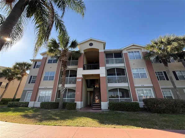 1979 Summer Club Dr APT 213, Oviedo, FL 32765