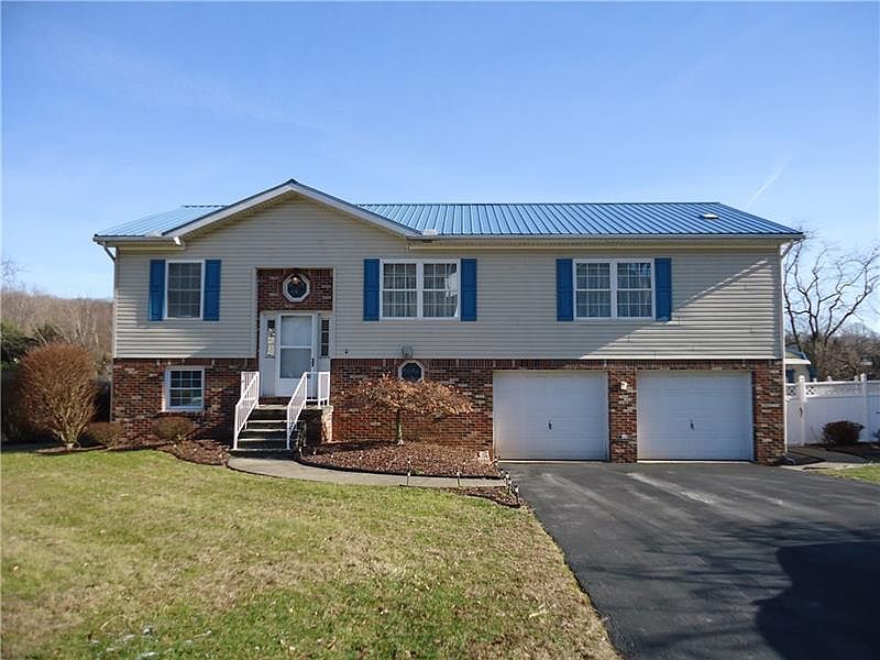 1st image of 124 Emerald Dr