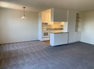 750-756 Glenview Dr #209, San Bruno, CA 94066