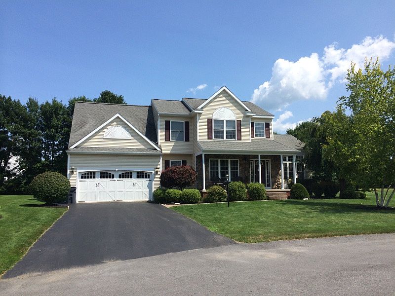 1st image of 5 Lucille Ln