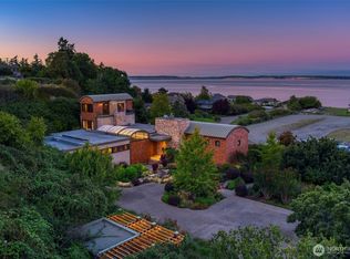 537 Jackson Street, Port Townsend, WA 98368