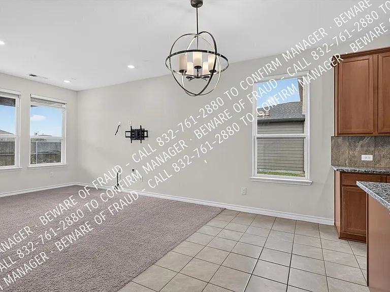 395 Boroughbridge Dr — Photo 6