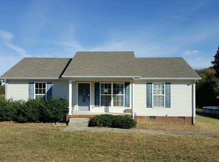 325 Blackey Bandy Rd, Bethpage, TN 37022