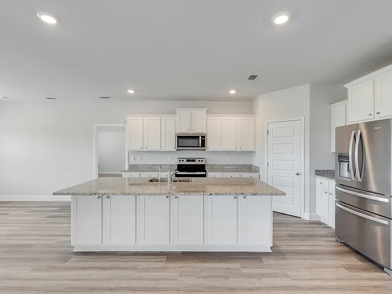 30520 Willie Dr — Photo 3
